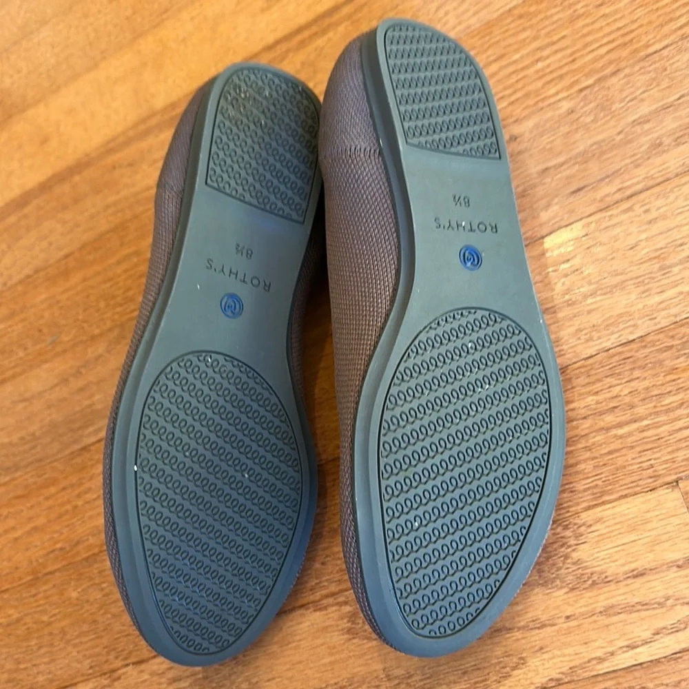 Rothys Rothy’s Gray Flats Minimalist Design - Picture 5 of 6